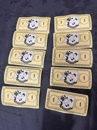 Dinero Monopoly Disney para completar Juegos.