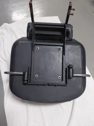 Baúl Moto Custom Piel Negro Cerradura de 50l.