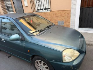 Coche 1.3 Gasolina 82CV 5 Puertas