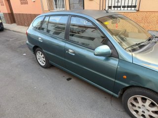 Coche 1.3 Gasolina 82CV 5 Puertas