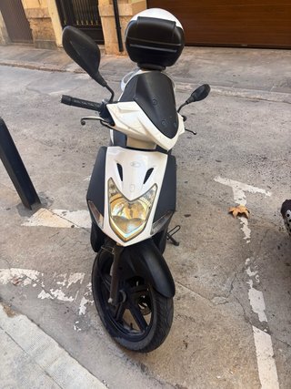 Kymco Agility 125 Scooter