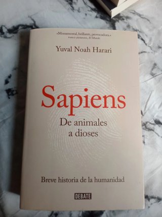 Sapiens. De animales a dioses / Sapiens: A Brie...
