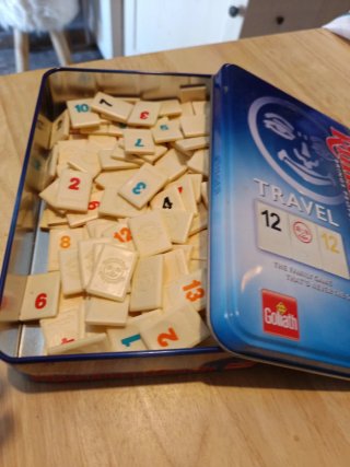 Ficha sueltas del rummikub travel