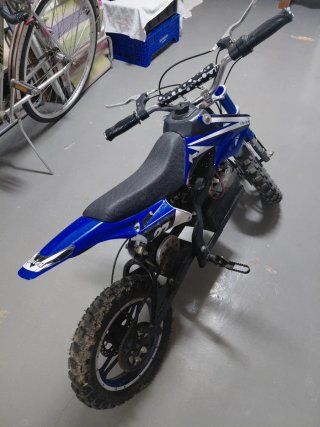 Moto infantil eléctrica Orion azul/negra