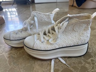 Zapatillas botín plataforma bordadas