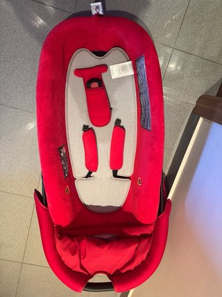 Cochecito Bebé Confort Rojo