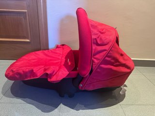 Cochecito Bebé Confort Rojo