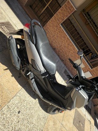 Yamaha NMAX 125cc Gris 2020