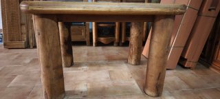 Mesa de salón de madera tropical