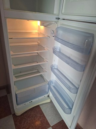 Frigorífico Indesit Muy conservado conservado