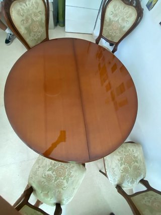 Mesa redonda madera con 4 sillas extendible