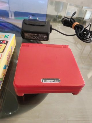 Nintendo Game Boy Color + Cargador + juego