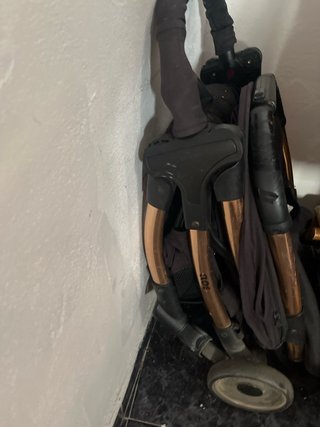 Passeggino per neonati nero