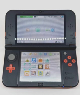 Nintendo New 3DS XL Arancione + Caricatore