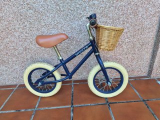 Bicicleta de equilibrio Banwood azul