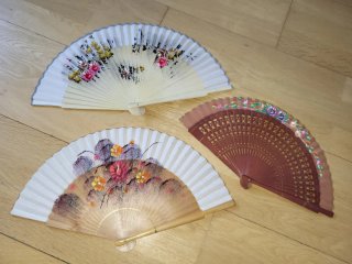 3 Abanicos Madera Pintados a Mano - LOTE 20