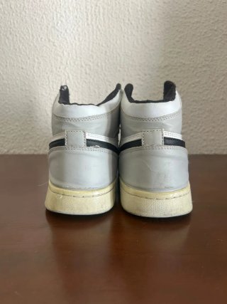 Zapatillas Nike Air Jordan Gris y Blanco