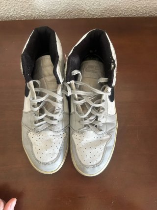Zapatillas Nike Air Jordan Gris y Blanco
