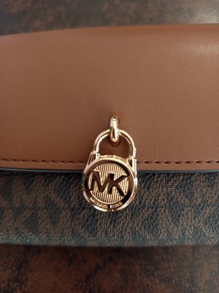 Portafoglio Michael Kors marrone con logo MK