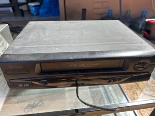 Reproductor VHS Sharp y Funai