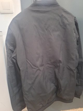 Bomber negra H.T.NIAO elegante