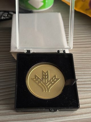 4 Medallas Rural Kutxa Gizarte Ekintza Estuche