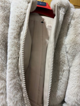 Chaqueta abrigo pelo sintético beige
