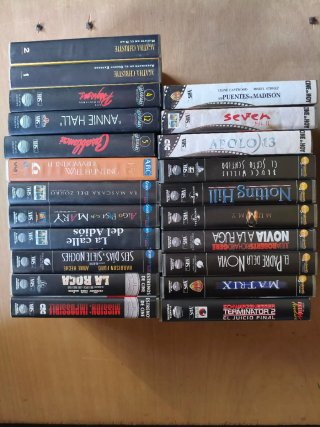 22 Cintas VHS Variadas