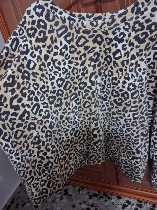 Conjunto di abbigliamento felpa, maglioni, vestiti, pantaloni