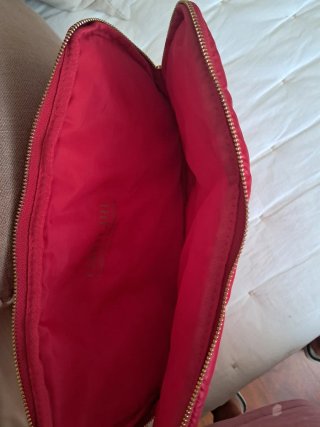 Funda acolchada Carolina Herrera CH