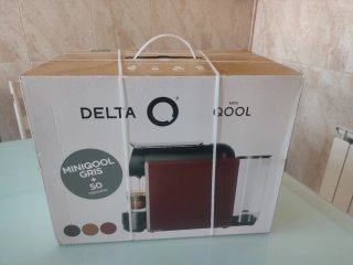 Cafetera Delta Qool Mini + 50 cápsulas