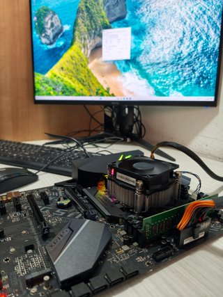 Placa Base ASUS ROG Strix B360-F Gaming ATX RGB