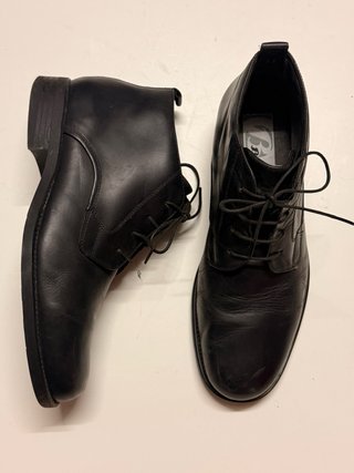 Botines Bata Negros con Cordones