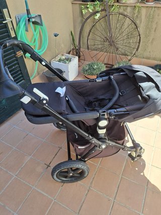 Cochecito de bebé negro