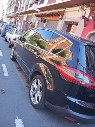 Ford S-MAX 2011