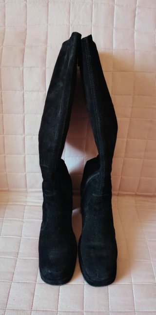 Stivali neri in pelle scamosciata made in Italy