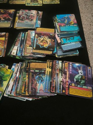 Lote 177 Cartas Invizimals + Nergys Panini