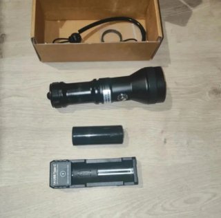 Foco buceo 2000 Lumens, A estrenar