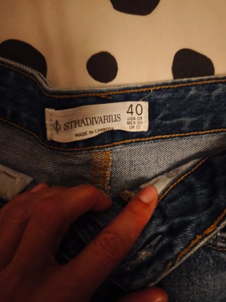 Pantalones Cortos Vaqueros Bershka y Stradivarius