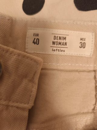 Pantalones Cortos Vaqueros Bershka y Stradivarius