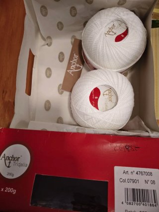 2 ovillos de Hilo Anchor Tridalia nº 8 Blanco