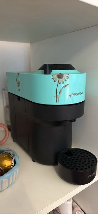Máquina de café Nespresso Vertuo Pop