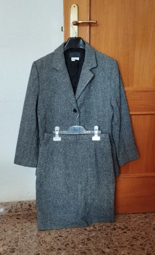 Traje Zara americana + falda de lana