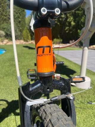Bicicleta BMX Monty 130 Freestyle 20”
