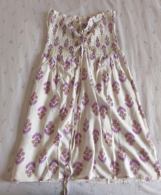 Vestido strapless blanco estampado floral M