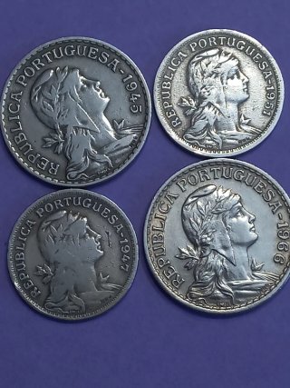 Monedas portuguesas antiguas (varios años)