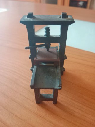 Sacapuntas Antiguo Playme Imprenta Gutenberg