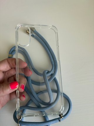 Funda iPhone 16 Pls con cordón