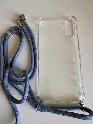 Funda iPhone 16 Pls con cordón