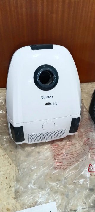 Aspiradora Bluesky Blanca
